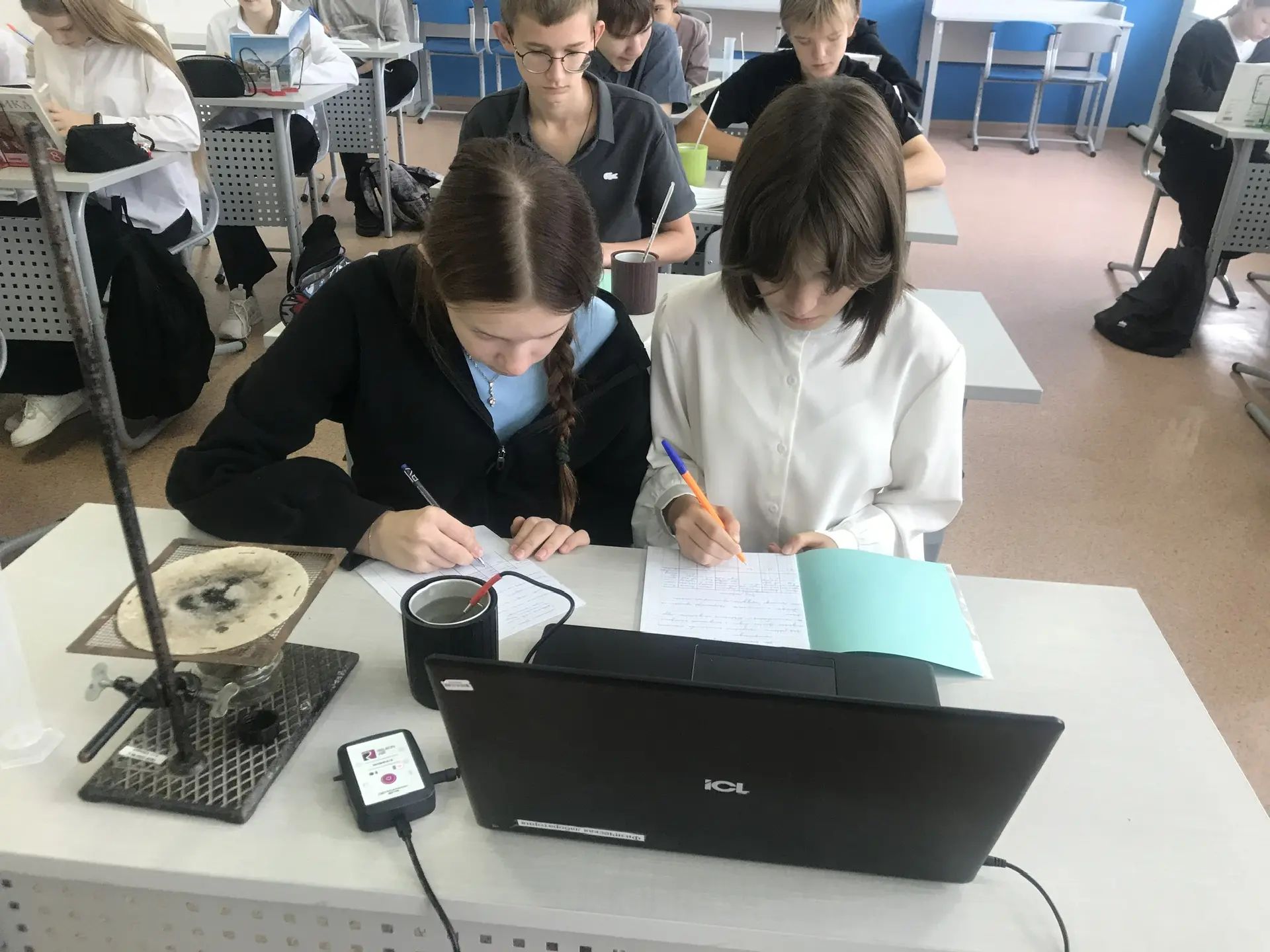 Сравнение количества теплоты при смешивании воды разной температуры Сравнение количества теплоты2